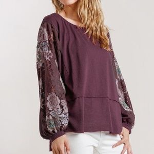 NWT Umgee Lace Sleeve boutique Purple Top Medium